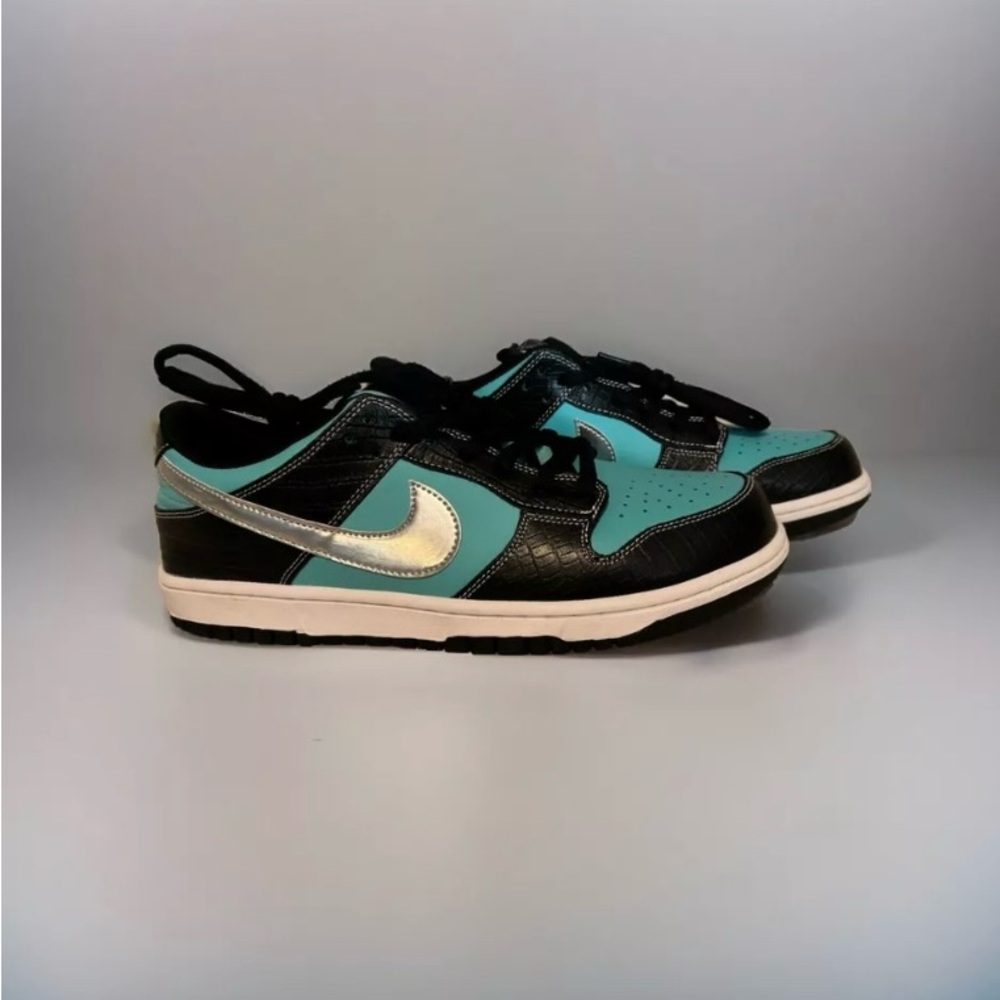 Nike SB low dunk pro X Diamond supply company Tiffany.